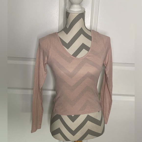 Pair Of H&M Divided Small Long Sleeve Tees - Picture 9 of 14